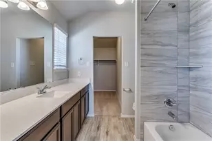 131 Trailside Ln, Bastrop, TX 78602 - Photo 16