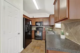 217 Teron Dr, San Marcos, TX 78666 - Photo 8