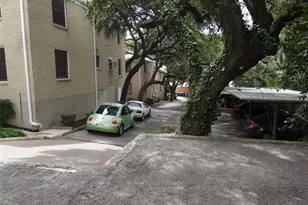 912 E 32nd St, Austin, TX 78705 - Photo 4
