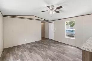 908 Turney Ln, Smithville, TX 78957 - Photo 12