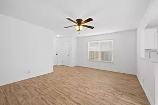105 Stanford Dr, Leander, TX 78641 - Photo 8
