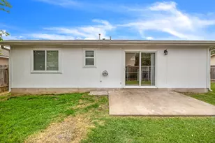 105 Stanford Dr, Leander, TX 78641 - Photo 32
