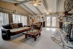 537 Leisure Ln, Cedar Creek, TX 78612 - Photo 8