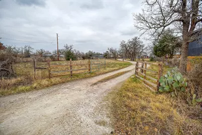 537 Leisure Lane, Cedar Creek, TX 78612 - Photo 4