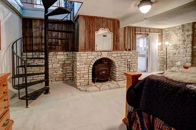537 Leisure Lane, Cedar Creek, TX 78612 - Photo 20