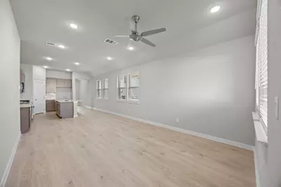 8012 Shining Flor Run, Lago Vista, TX 78645 - Photo 8