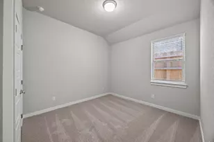 8012 Shining Flor Run, Lago Vista, TX 78645 - Photo 24