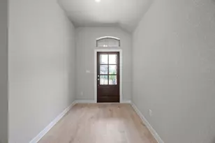 8012 Shining Flor Run, Lago Vista, TX 78645 - Photo 4