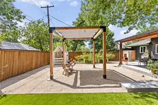 2001 Teakwood Dr, Austin, TX 78757 - Photo 36