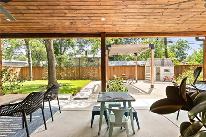 2001 Teakwood Drive, Austin, TX 78757 - Photo 30