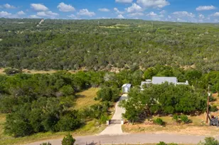 172 Bluff Trail, Dripping Springs, TX 78620 - Photo 32