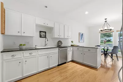 8101 Raintree Place, Austin, TX 78759 - Photo 18