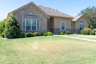 2263 Stratford Grace, New Braunfels, TX 78130 - Photo 2