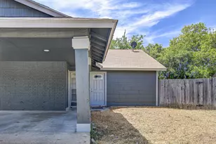 1936 Nicole Cir, Round Rock, TX 78664 - Photo 2