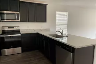 100 Fairfax Ln, Jarrell, TX 76537 - Photo 18