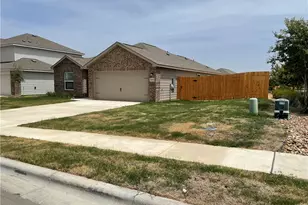 100 Fairfax Ln, Jarrell, TX 76537 - Photo 6
