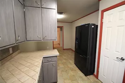 327 W Mulberry Street, Fredericksburg, TX 78624 - Photo 24