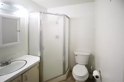 327 W Mulberry Street, Fredericksburg, TX 78624 - Photo 8