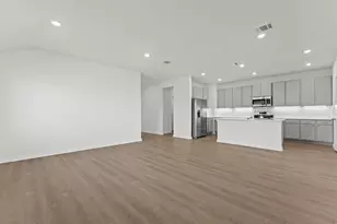 111 Falling Star Cir, San Marcos, TX 78666 - Photo 6