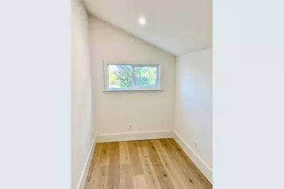 305 N Hall Street, Richland Springs, TX 78643 - Photo 16