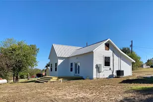 305 N Hall St, Richland Springs, TX 78643 - Photo 34