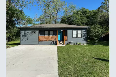 439 East Lafayette Street, La Grange, TX 78945 - Photo 1