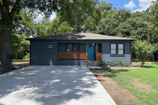 439 East Lafayette St, La Grange, TX 78945 - Photo 6