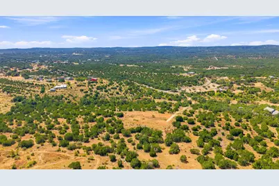 640 Sycamore Creek Drive, Dripping Springs, TX 78620 - Photo 4