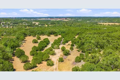 640 Sycamore Creek Drive, Dripping Springs, TX 78620 - Photo 2