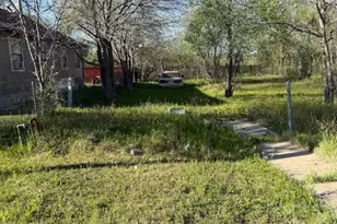 602 W Martin Luther King Jr Blvd, Taylor, TX 76574 - Photo 1