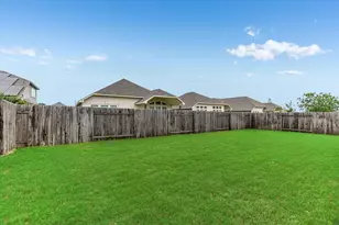 317 Colthorpe Ln, Hutto, TX 78634 - Photo 20