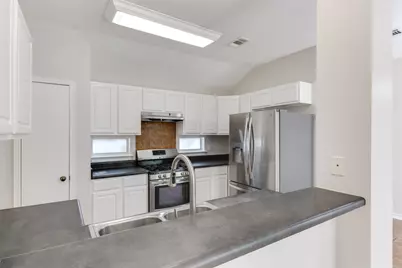 927 Picadilly Drive, Pflugerville, TX 78660 - Photo 12