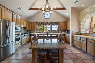 1120 Canyon View Rd, Dripping Springs, TX 78620 - Photo 14