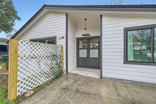 205 Rowland Dr, Austin, TX 78745 - Photo 2