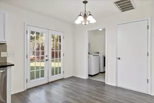 3700 Sojourner St, Austin, TX 78725 - Photo 12