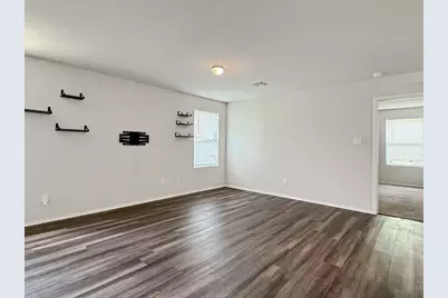 1215 Robbins, San Antonio, TX 78245 - Photo 16