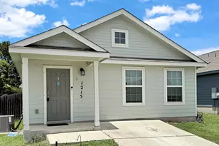 1215 Robbins, San Antonio, TX 78245 - Photo 2