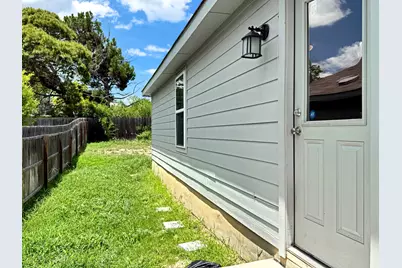 1215 Robbins, San Antonio, TX 78245 - Photo 22