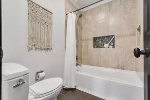 402 Seawind St, Lakeway, TX 78734 - Photo 36