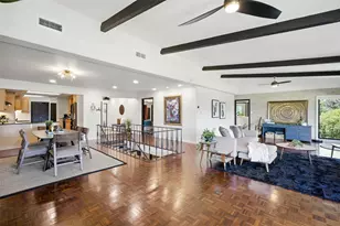 402 Seawind St, Lakeway, TX 78734 - Photo 2