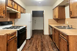 802 Kimberly St, Georgetown, TX 78628 - Photo 2