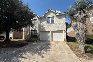 1810 Rosenborough Ln N, Round Rock, TX 78665 - Photo 2