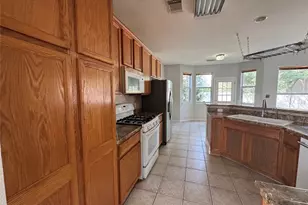 1810 Rosenborough Ln N, Round Rock, TX 78665 - Photo 12