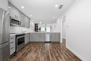 3857 Williamsburg Cir, Austin, TX 78731 - Photo 14