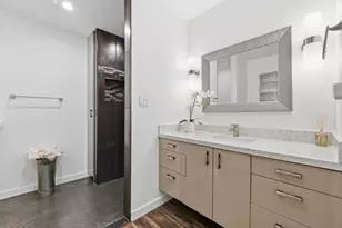 3857 Williamsburg Cir, Austin, TX 78731 - Photo 4