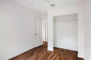 1003 Glen Oaks Ct, Austin, TX 78702 - Photo 24