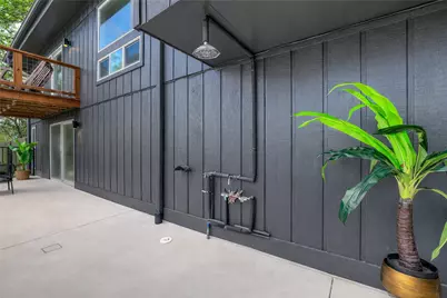 810 N Loop Street, San Marcos, TX 78666 - Photo 32