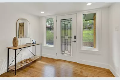 810 N Loop Street, San Marcos, TX 78666 - Photo 12