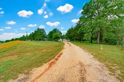 3062 S Hwy 77, Rockdale, TX 76567 - Photo 2