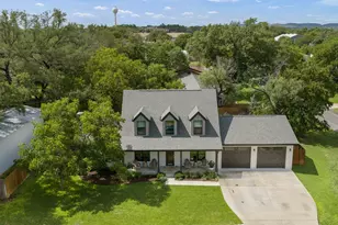 300 E Bluebonnet Ln, Johnson City, TX 78636 - Photo 38